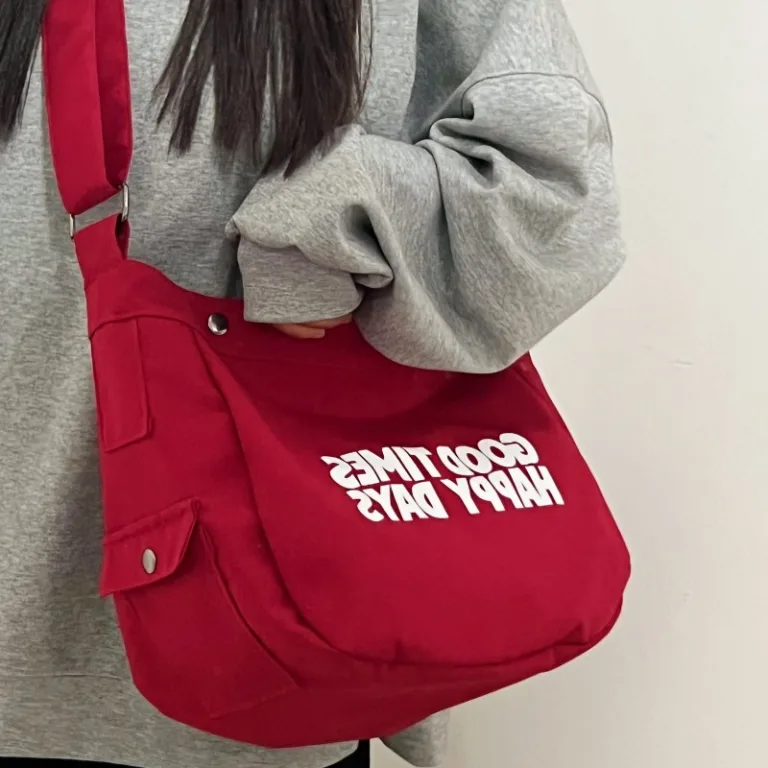 Korean ins style large-capacity canvas bag women's forest retro workwear casual messenger bag student shoulder crossbody bag