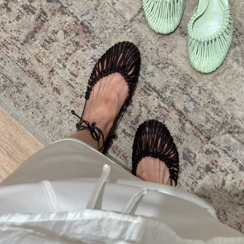 Sheepskin version ~ hand-woven retro bag toe sandals women's summer flat sole foot ring strap white leather Roman women's shoes