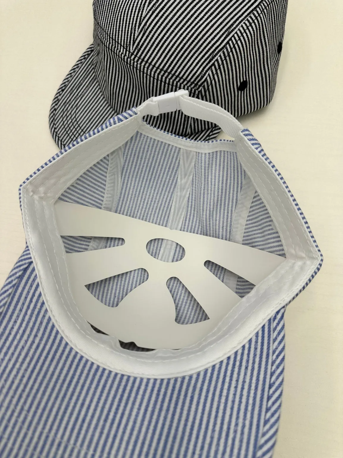 Japanese niche thin stripe college style cap men's casual versatile couple baseball cap sunshade hat five-piece hat women - Image 6