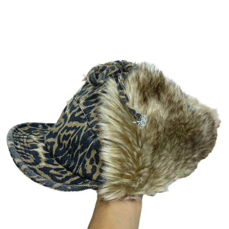 Japanese vintage leopard plush duck tongue thunder hat women's autumn and winter warm thickened cold-proof ear protection pilot hat men - Image 5