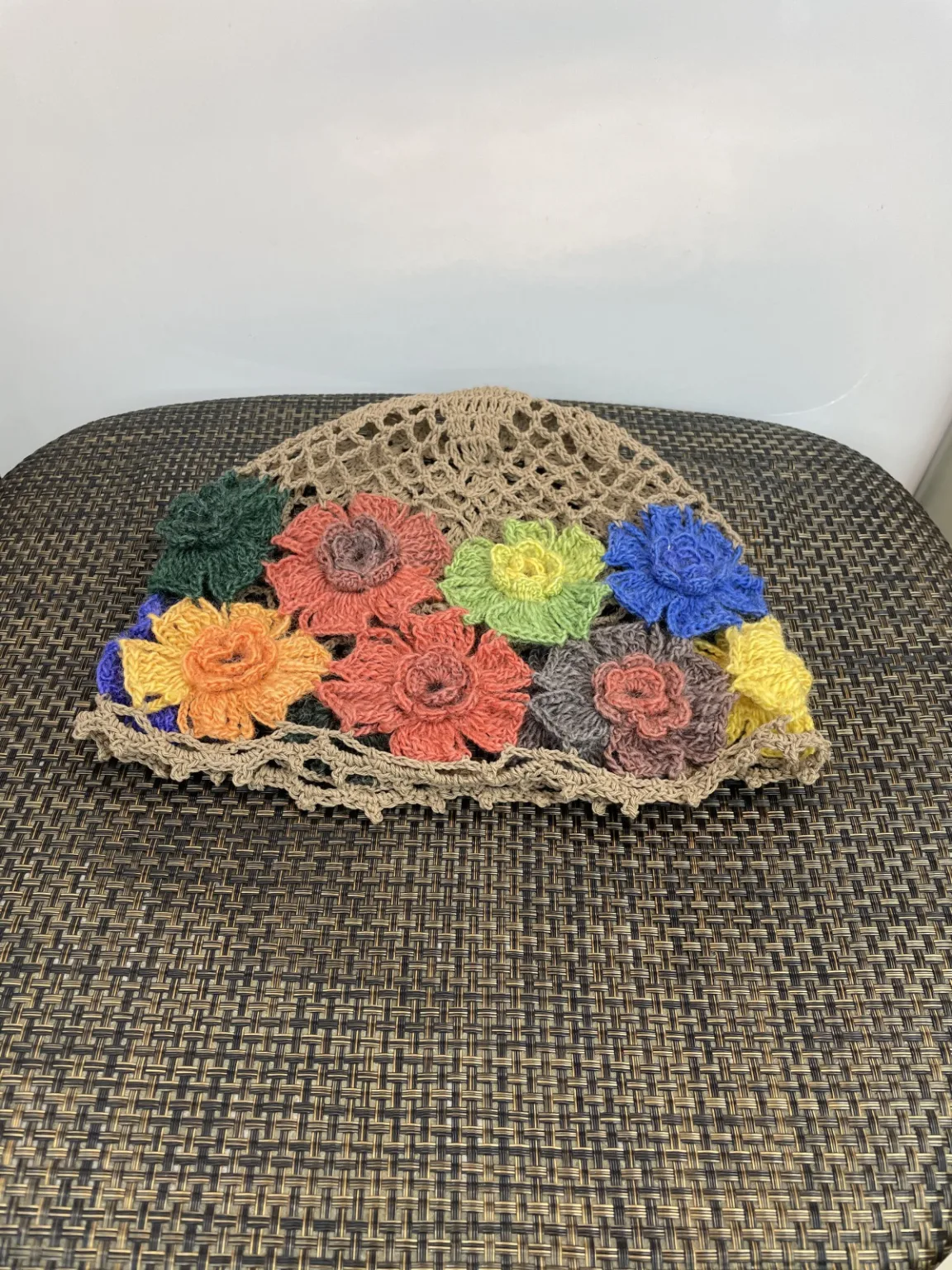 Fashion handmade crochet three-dimensional flower knitted hat hollow national style retro fashion bag head hat melon leather hat trend - Image 4
