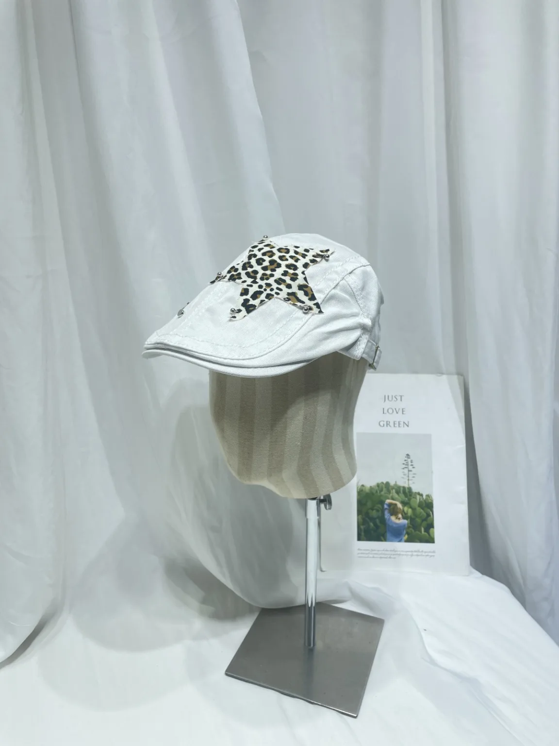 Japanese Millennium Style Niche Leopard Star Patch Forward Hat Women's Spring and Summer Retro American Hot Girl Duckbill Hat Trend - Image 6