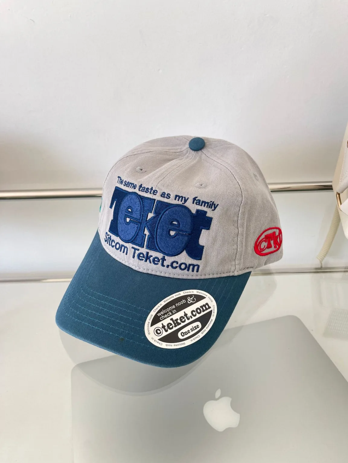 American retro letter embroidered cap women's niche street soft top baseball cap fashion brand contrasting cap - Image 6