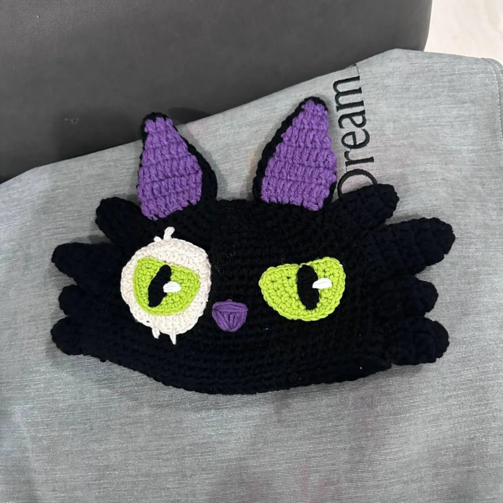 The same hat as the young green monster Shrek cartoon weird cute strawberry head cover knitted wool hat winter - Image 7