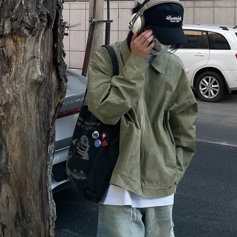 Super good-looking army green retro old crackproof splashproof windproof casual niche high-end silhouette jacket men's and women's jacket