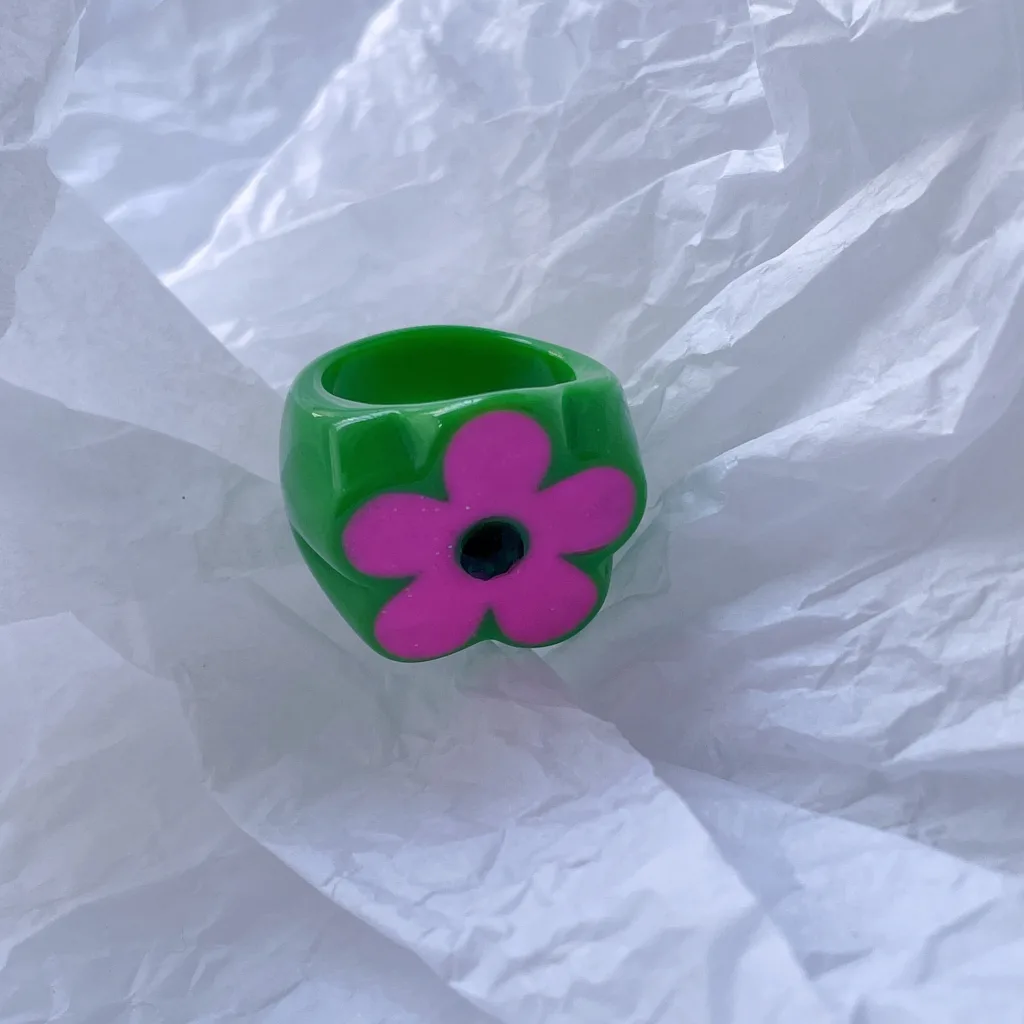 French retro-five petal flower ring female small luxury chanel style ring - Image 13