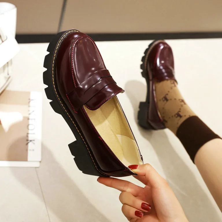College-style patent leather candy shoes thick heel single shoes medium heel British small leather shoes one pedal lazy shoes Mary Jane women's shoes - Image 5