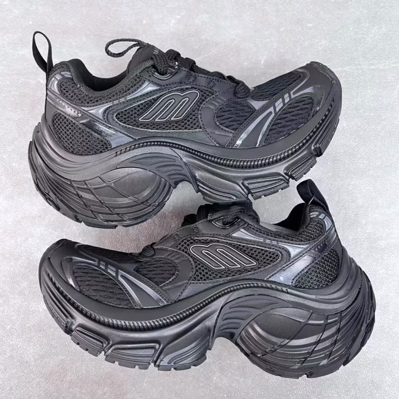 Paris's new catwalk, old, height-enhancing, vintage, dirty, 10xl dad shoes, couple shoes - Image 10