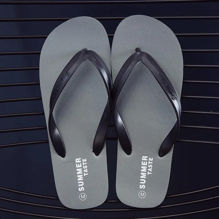 2022 new four-season fashion brand men's slippers wholesale outerwear beach shoes men's clip foot non-slip cool slippers home - Image 3