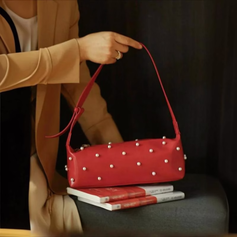 Small crowd luxury pearl baguette handbag 2024 new bridal bag fashion versatile armpit single shoulder bag women