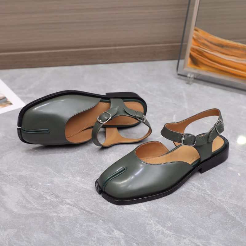 M6 Mary Jane tabi split-toe sandals women's high version hollow leather cross with thick heel buckle with flat sandals slippers - Image 2