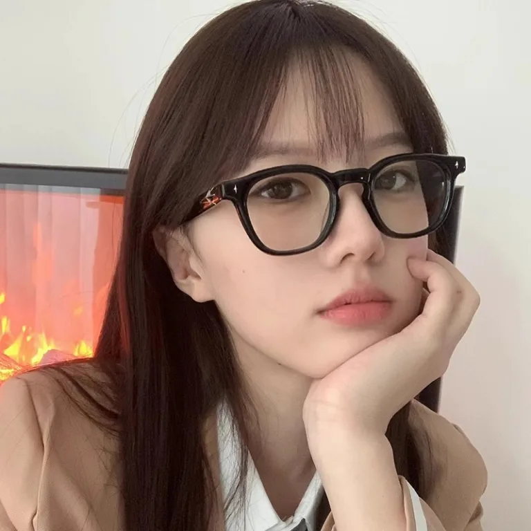 Korean GM small black frame round no-makeup anti-blue light glasses, female student Fang Yuan, face thin, morning eight with myopia glasses