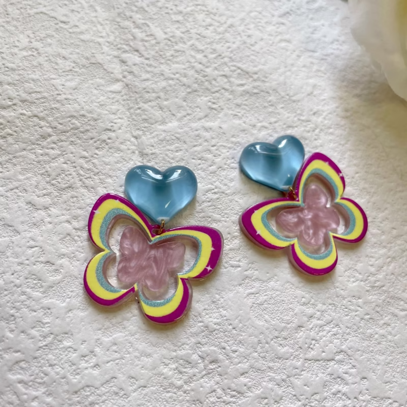Girl's love butterfly earrings, feminine design, contrasting color studs, 2022 new fashion earrings, ear clips - Image 2