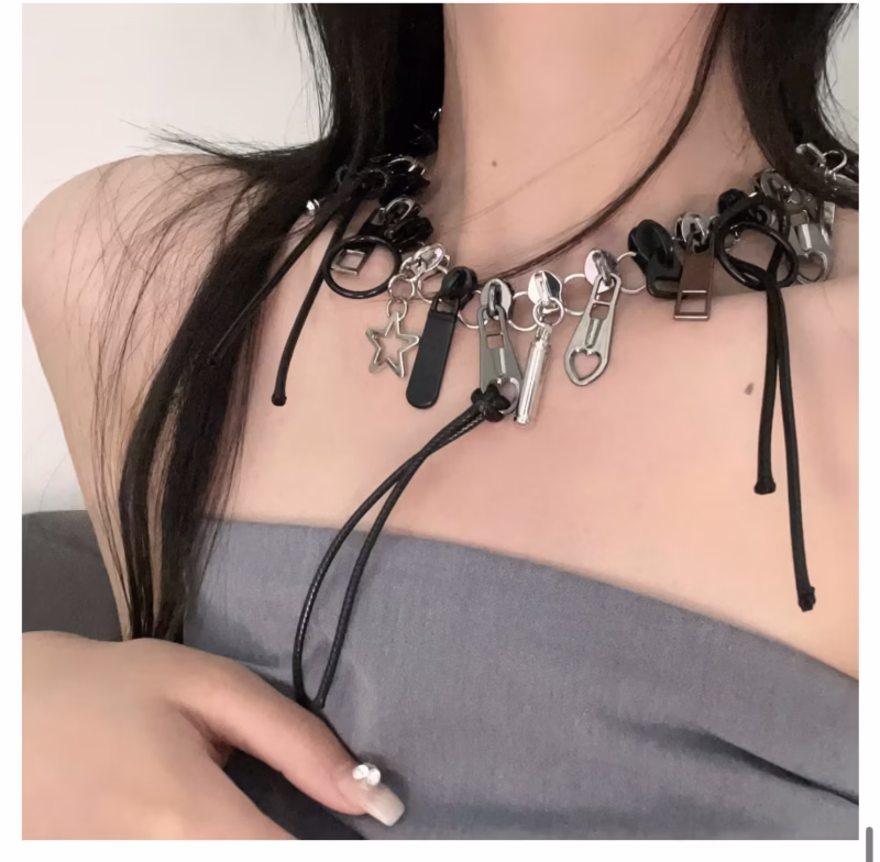 Multi-zipper necklace, you don’t need to buy a zipper, personalized. Versatile necklace for men and women, cool style,punk