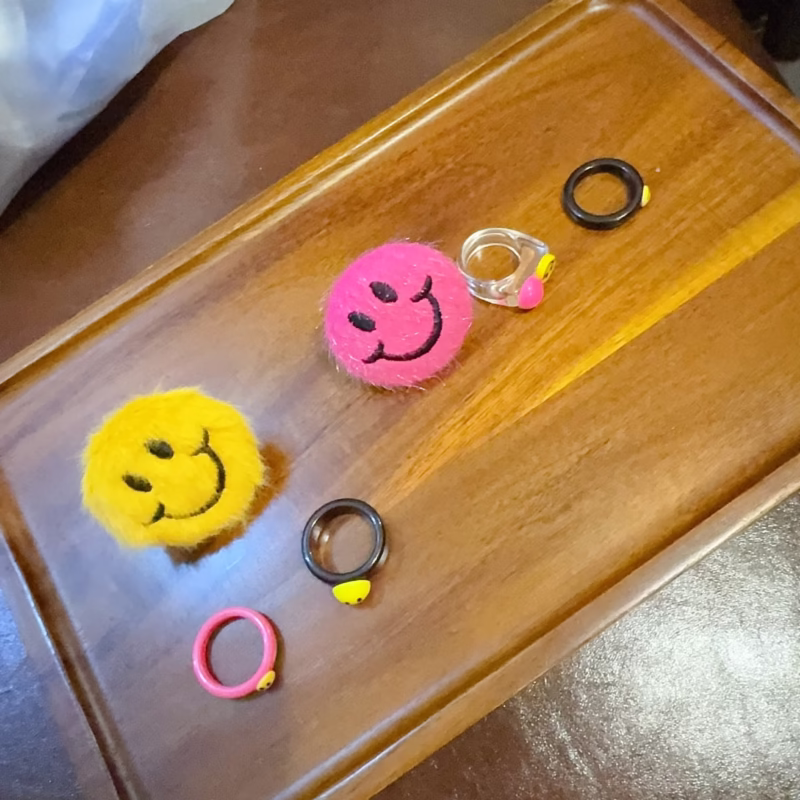 New flocked plush exaggerated yellow smiley ring for women - Image 6