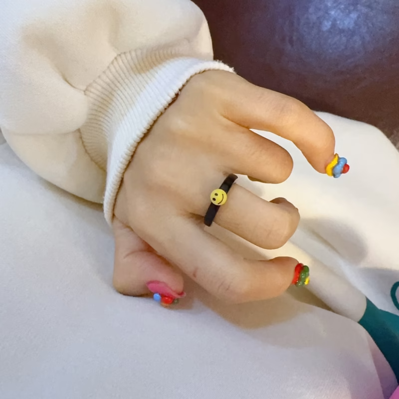 New flocked plush exaggerated yellow smiley ring for women - Image 9