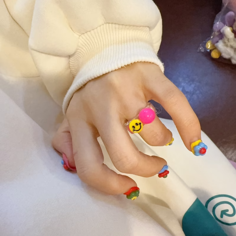 New flocked plush exaggerated yellow smiley ring for women - Image 5