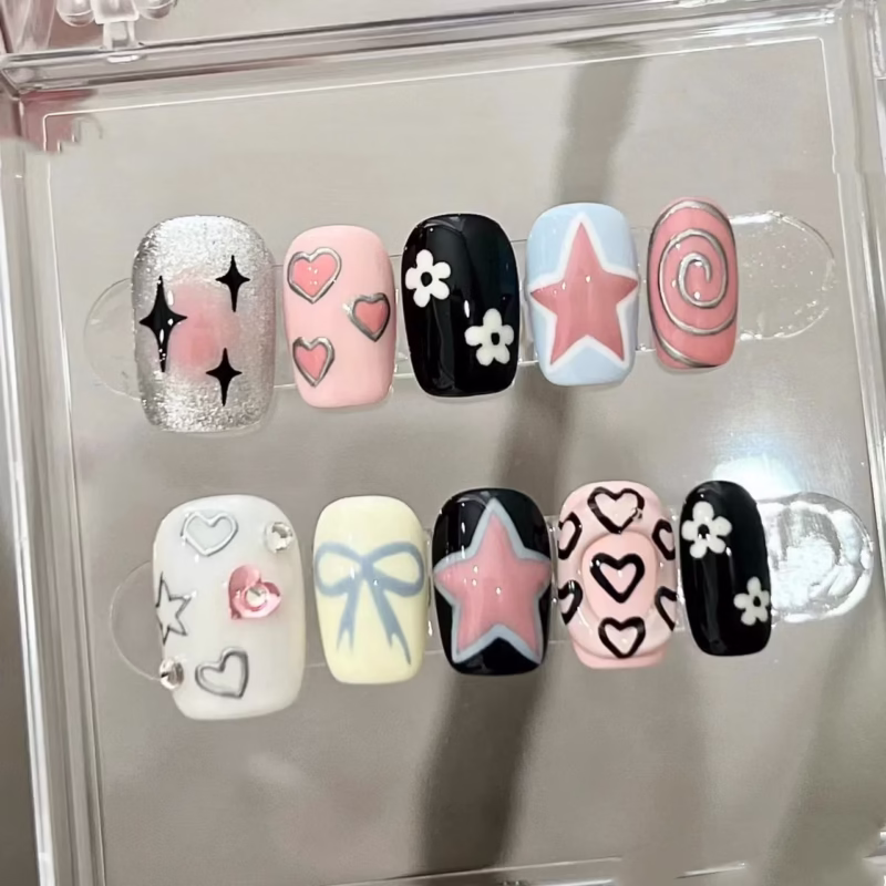 Handmade wearable nails ins style summer painted graffiti short nails manicure patch sweetheart hot girl xiaohongshu same style - Image 2
