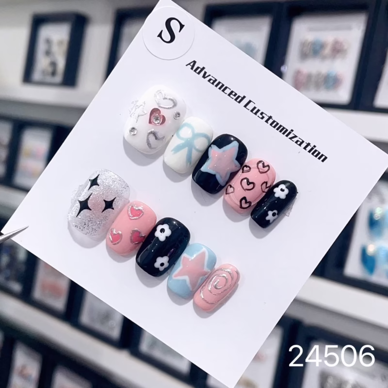 Handmade wearable nails ins style summer painted graffiti short nails manicure patch sweetheart hot girl xiaohongshu same style - Image 3