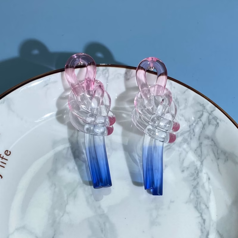 Dongguan peiqi klein gradient transparent acrylic bearings European and American exaggerated necklace combination personality choker - Image 5