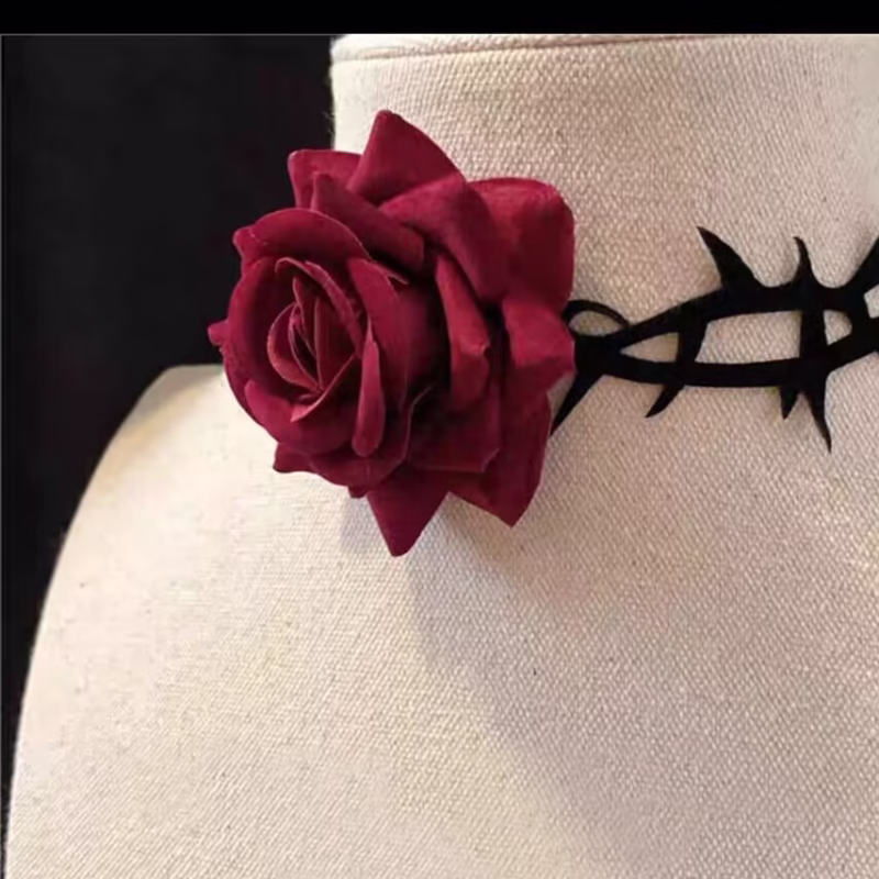 78. Black thorn rose vintage necklace women's accessories dark clavicle chain exquisite accessories new necklace wholesale - Image 8