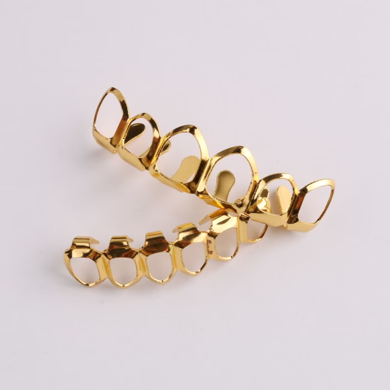 Manufacturers supply European and American hot-selling Hiphop hip-hop decorative jewelry braces teeth grills hollow braces