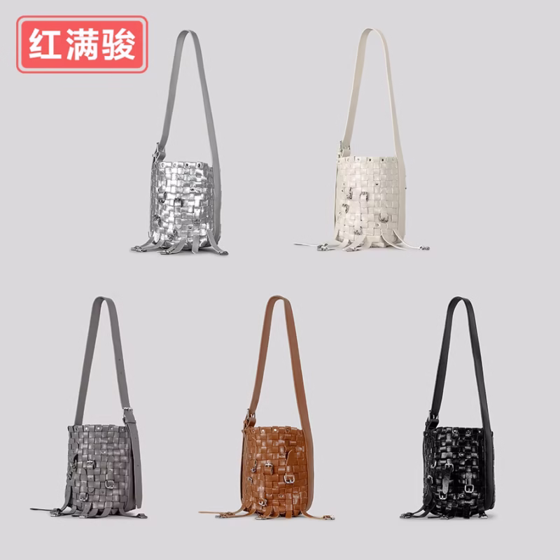 Cross-border hand-woven bag women's high-end commuting bucket bag casual hot girl locomotive one-shoulder cross-body bag wholesale