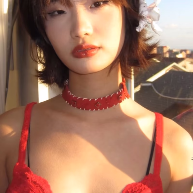 Wear more, you are the lily, the candle of the soul" 3D printing pure handmade dual-use Chocker red and white - Image 3