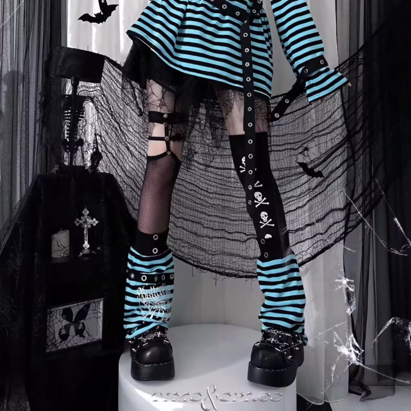 Rabbit Assassin Virtual Butterfly Asian Culture Hot Girl Punk Loose Of-the-shoulder Embroidery Black and Red Striped Early Autumn Long-sleeved Top - Image 6