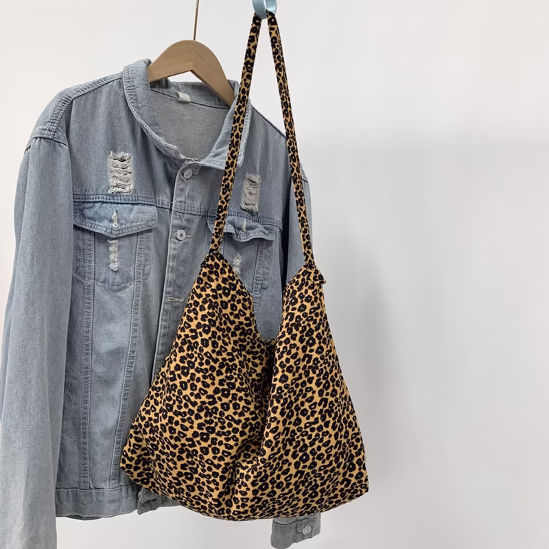 Fashionable small leopard slanted bag with zipper, large-capacity one-shoulder shopping bag, fashionable canvas bag for women - Image 24