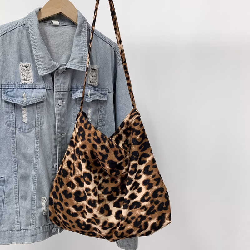 Fashionable small leopard slanted bag with zipper, large-capacity one-shoulder shopping bag, fashionable canvas bag for women - Image 14